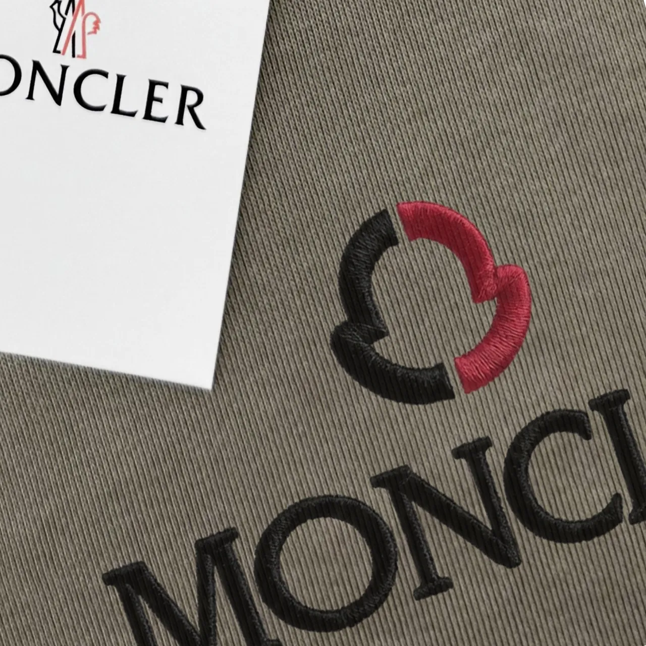 Moncle* logo 《 》 380 ， ， Same Style ， : Black White Coffee Brown Size：S（90-130 ） M（125-150 ） L（135-165 ） XL（160-190 ） XXL（185-220 ）